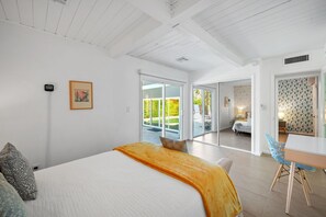 Casa, varias camas, acceso a la alberca, vista a la montaña (Riverside 2) | 3 habitaciones, decoración personalizada y muebles diferentes 