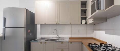 Basic Apartment | Private kitchen