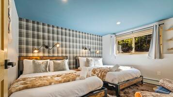 Tabla de planchar con plancha, wifi, ropa de cama