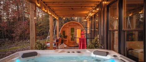 Bain à remous extérieur