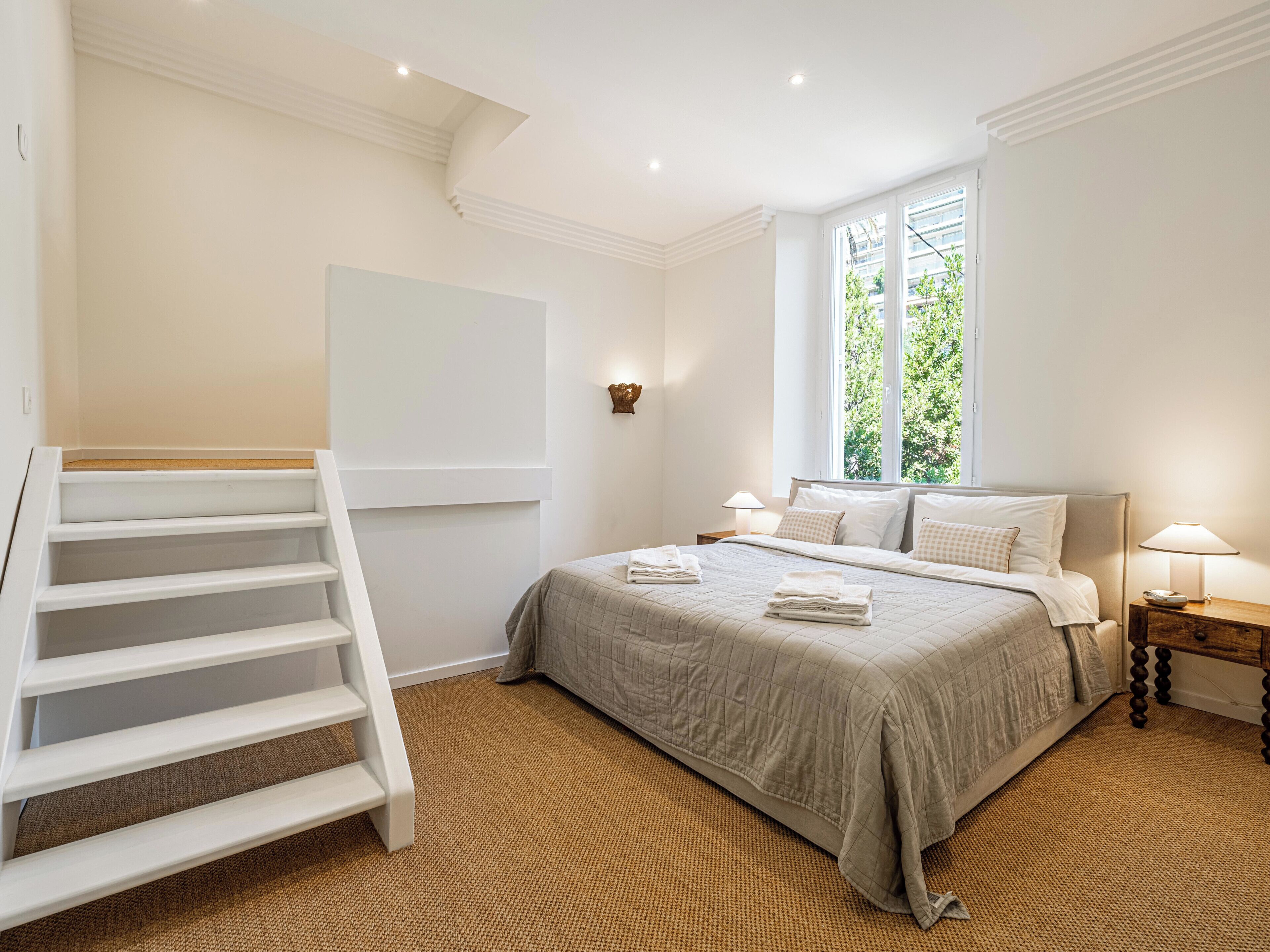 3 chambres, fer et planche à repasser, Wi-Fi, draps fournis