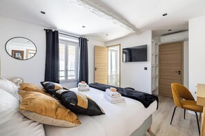 2 bedrooms, iron/ironing board, travel cot, WiFi - Amazing 6 people appart, 100m from the Palais! (Cannes)