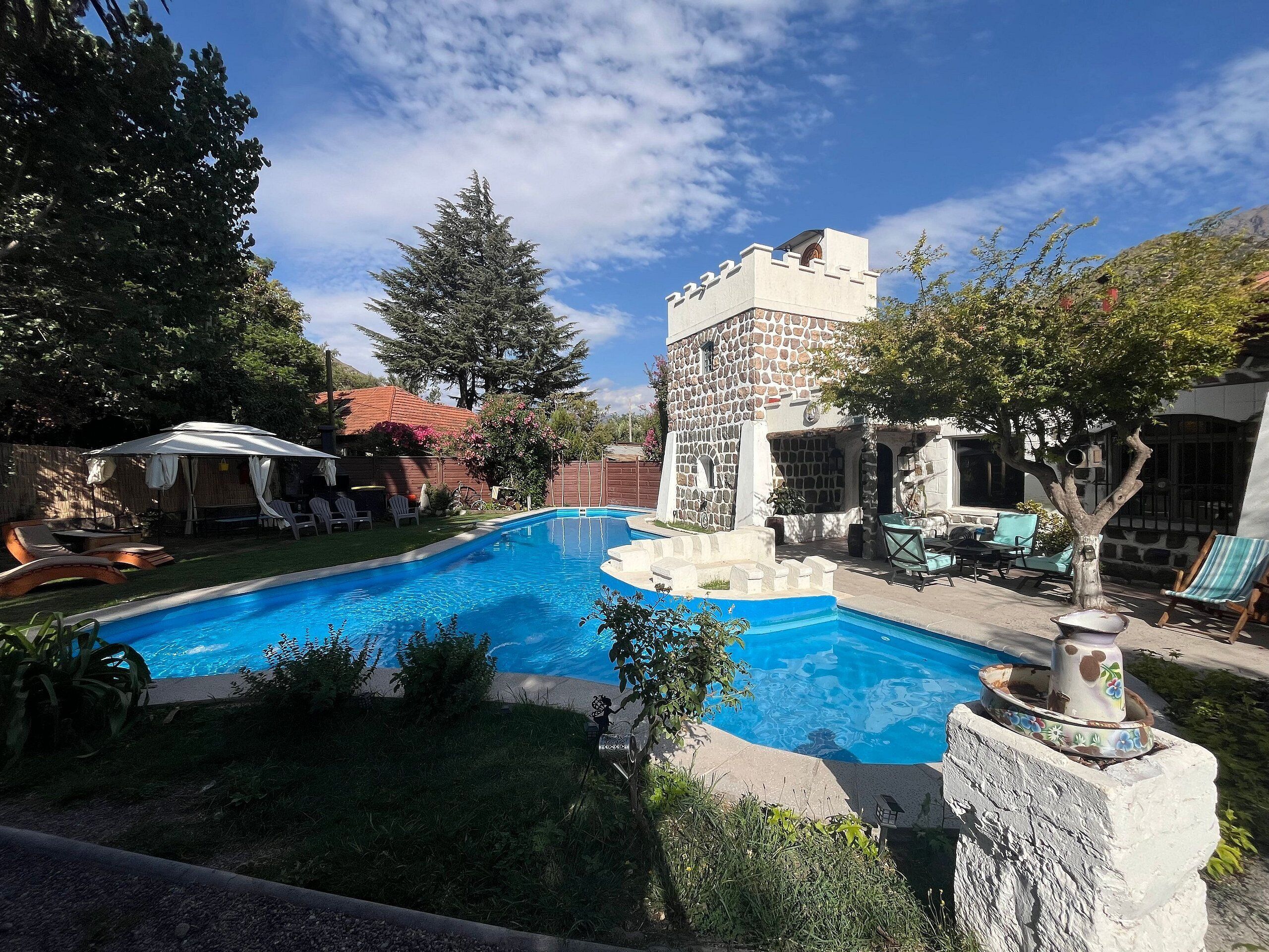 Chalet Keluarga | Kolam renang | Kolam renang outdoor musiman