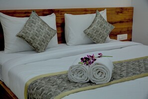 Standard Double Room | Egyptian cotton sheets, premium bedding, desk, laptop workspace - Fly Inn Bangalore Airport (Begur)