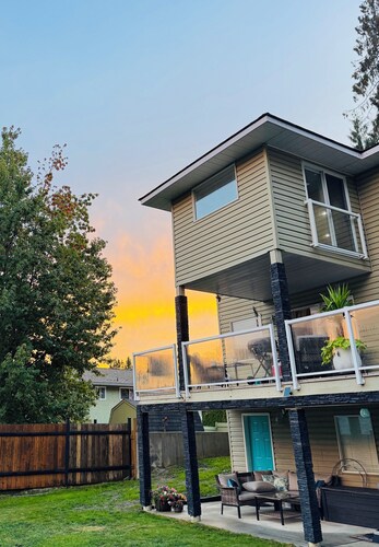 Charming Corner in Fruitvale. 30 Minutes from Red Mountain, Salmo and Whitewater