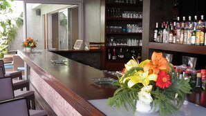 Bar (on property) - Hotel Farid (Dakar)