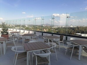 Daily cooked-to-order breakfast for a fee - WorldHotels Acueducto Guadalajara (Zapopan)