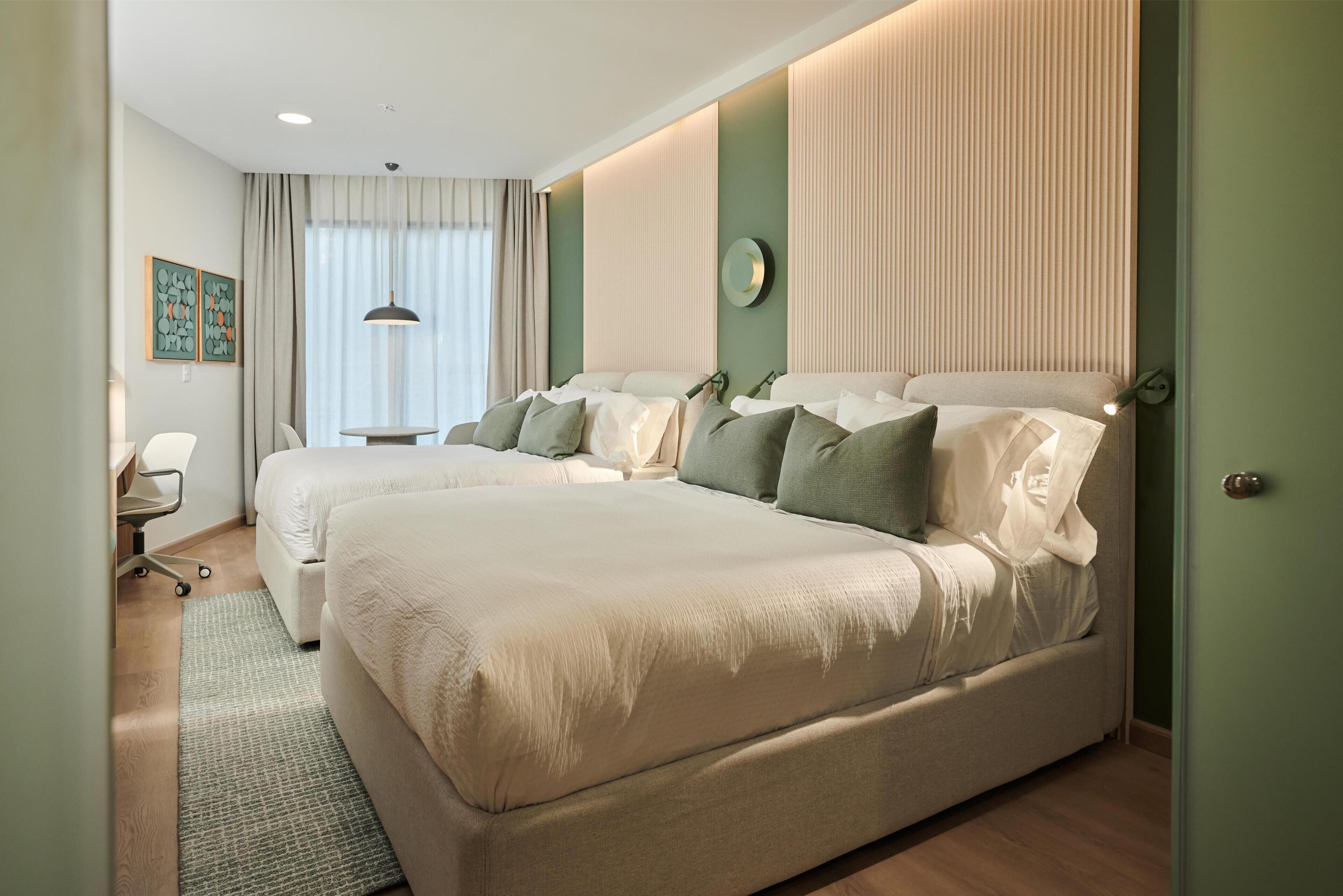 Deluxe Room, 2 Double Beds, Non Smoking