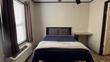 WiFi, bed sheets