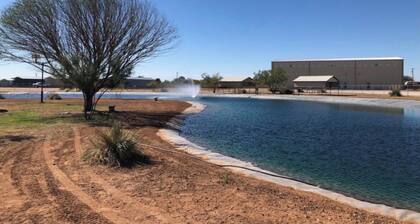 Cozy studio with AC in delightful Odessa