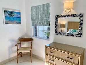 Interior - Breezy Beachfront Apartment: Turtles Nest C (Dover)