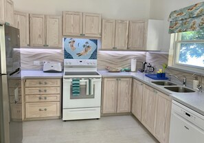 Private kitchen - Breezy Beachfront Apartment: Turtles Nest C (Dover)