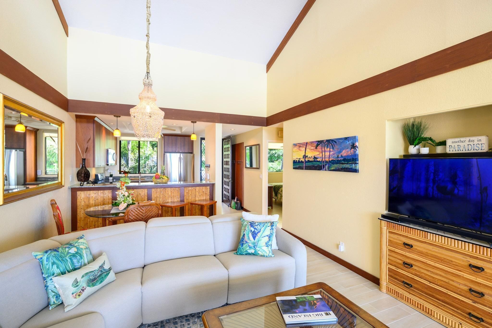 Condo, Multiple Beds (Country Club Villas#310) | Living area
