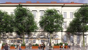 A historic building with the name 'Sophia Palace' and outdoor seating areas with umbrellas. - SOPHIA PALACE Hotel Budapest (Budapest)