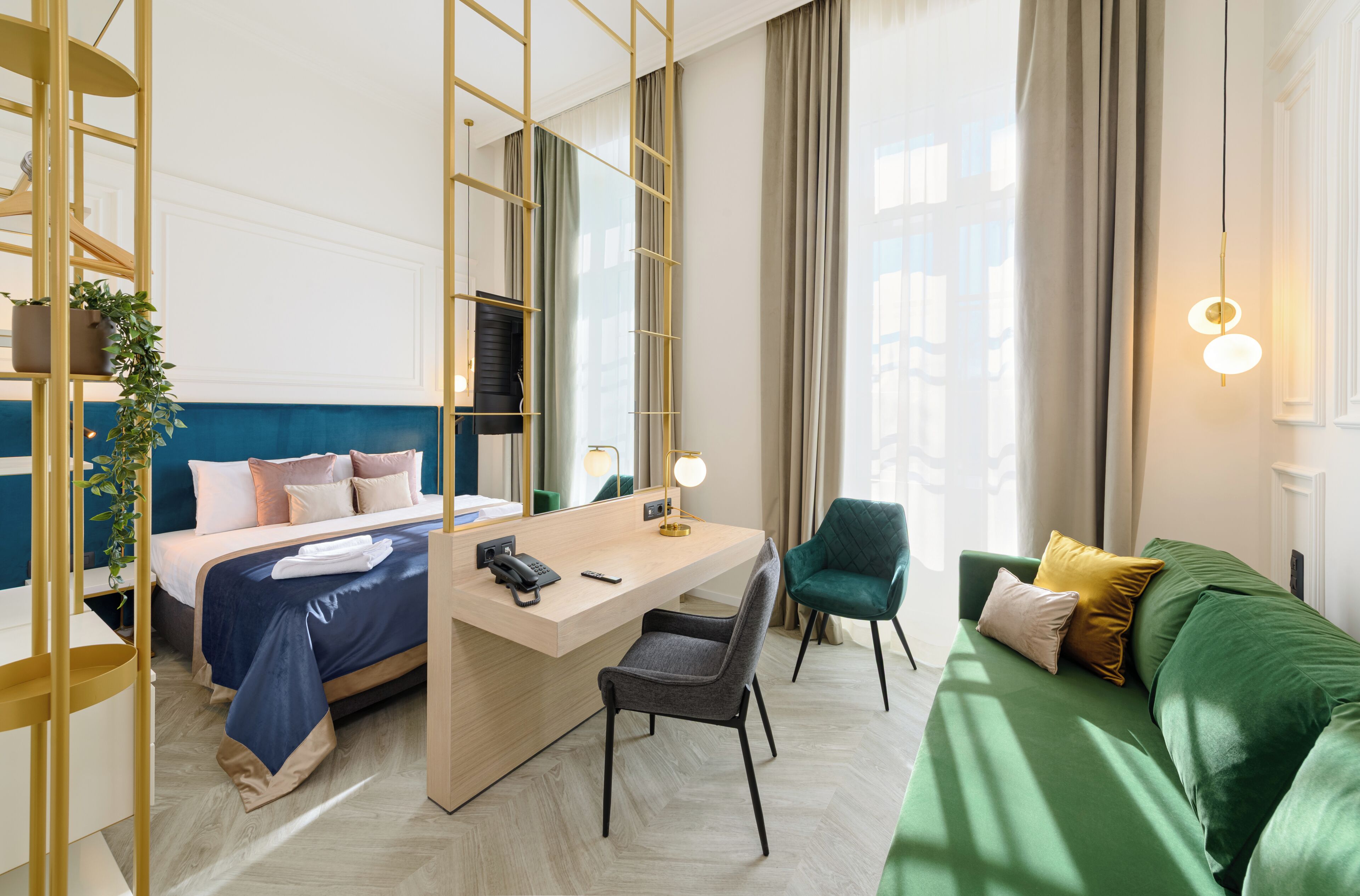 Superior-Doppelzimmer | Hochwertige Bettwaren, Betten mit Memory-Foam-Matratzen, Zimmersafe