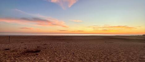 Solsenger og strandhåndklær