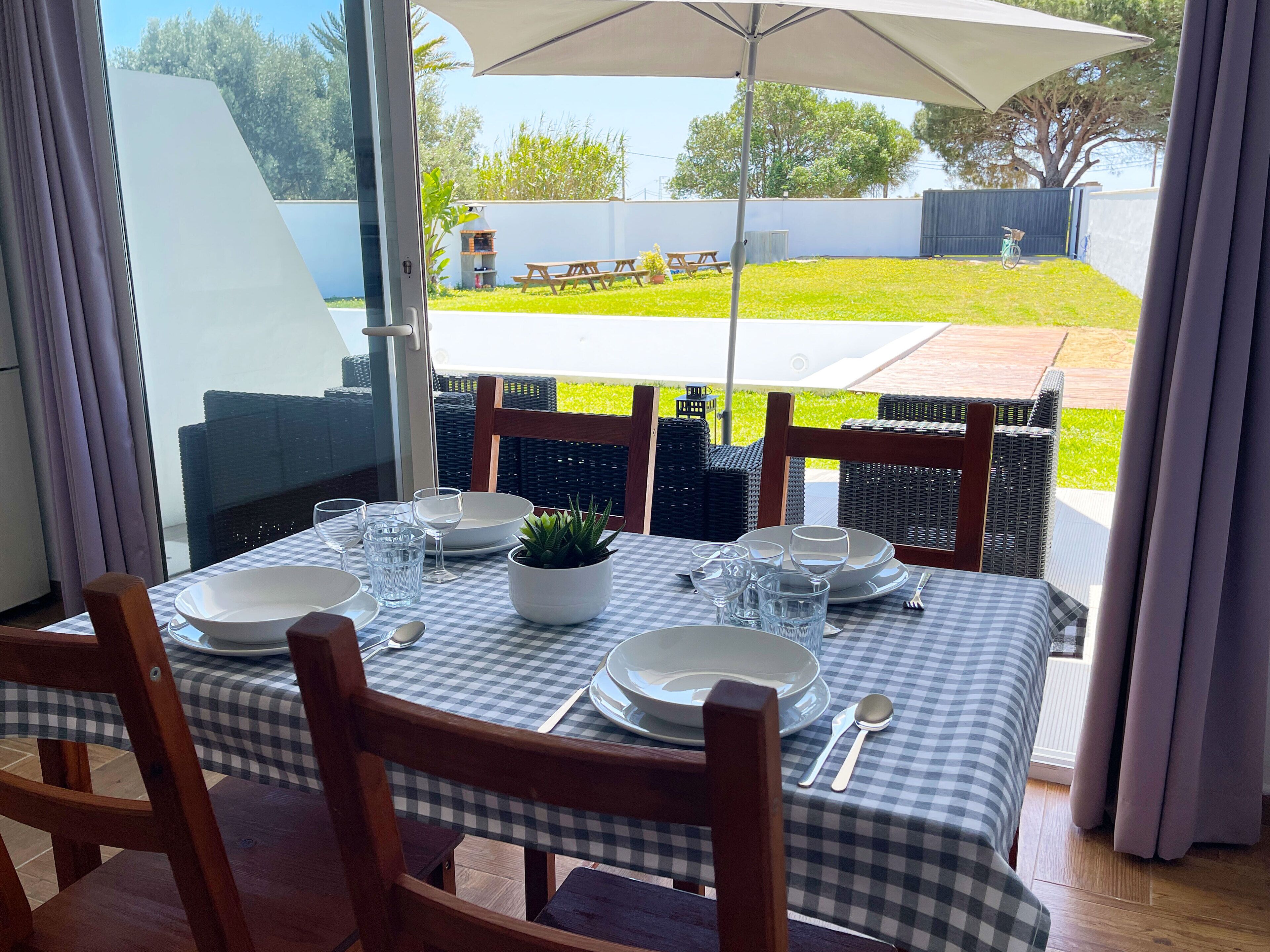 Leilighet – classic, 2 soverom, balkong, hageutsikt | Oppholdsområde