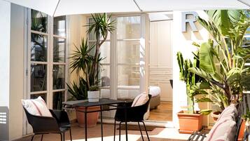 Phòng đôi Superior, quang cảnh thành phố | Két bảo mật tại phòng, màn/rèm cản sáng, phòng cách âm