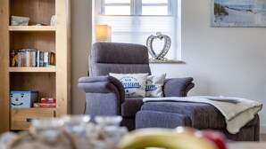 Interior - Kniepsand vacation apartment, quiet but very centrally located on the dunes (Wittdün auf Amrum)