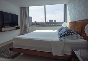 1 chambre, coffres-forts dans les chambres, fer et planche à repasser