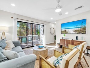 Smart TV, books - Walk to the beach, Seagrove, Cassine Gardens, Pools, Trails, & More! (Santa Rosa Beach)