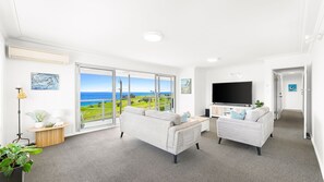 TV - Golfers View Penthouse (Narooma)