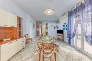 Dining - Balcony holiday By Vivimy (Ugento)