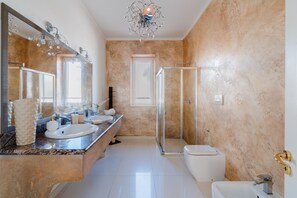 Hair dryer, towels - Villa èlitè by Vivimy (Taviano)