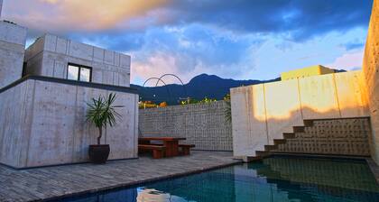Casa del Sol - CasaBlanca. Pool, privacy and mountain views
