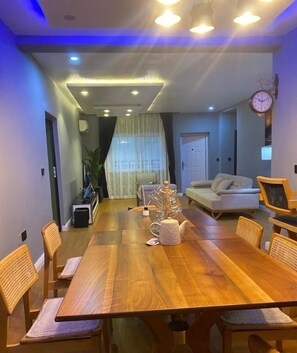 Dining - 3 Bedroom En-Suite, Wi-Fi, Secured, 24/7 Power (Lagos)