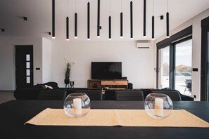 Interior - Luxury Villa Lunero with Pool (Kaštel Stari)