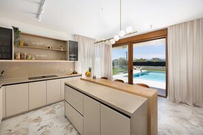 Interior - Villa Veluno with Pool (Kaštel Lukšić)