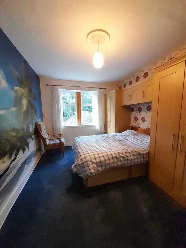 2 Schlafzimmer, Bügeleisen/Bügelbrett, kostenloses WLAN