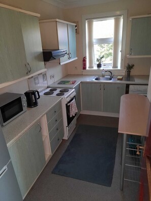 Private kitchen - A 2 bed flat in clentral Dumfries, excellent walkability to all amenities. (Dumfries)