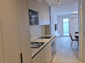 Apartment (One bedroom apartment I) | Private kitchen | Fridge - Apartments Rivijera 2 (Crikvenica)