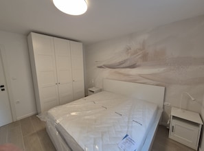 Apartment (One bedroom apartment II)