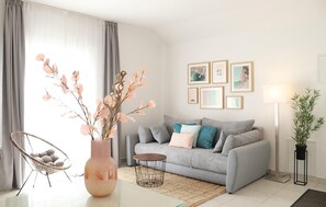 Smart TV, fireplace - Cozy apartment in Cilipi with WiFi (Cilipi)