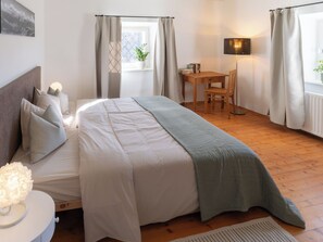 Travel cot, free WiFi, bed sheets - Idyllic apartment on the Ritten - peace, nature & views of the Dolomites. Mobilcard incl. (Trentino-Alto Adige)