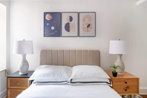 Schreibtisch, Bügeleisen/Bügelbrett, WLAN, Bettwäsche