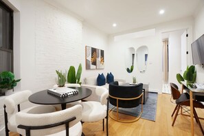 Dining - 1290-13 Newly Renovated 2 Bedrooms in UES (New York)
