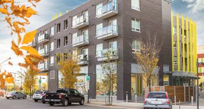 2-bedroom apartment in serene Saskatoon with cool AC and complimentary gym