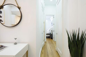 1 chambre, bureau, fer et planche à repasser, Wi-Fi