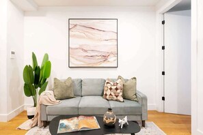TV, offices - 1288-3RS New Renovated 2 Bedrooms in UES (New York)