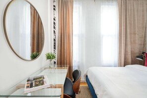 1 bedroom, desk, iron/ironing board, WiFi - 444-1A Beautiful 1BR Midtown West W/D in unit (New York)