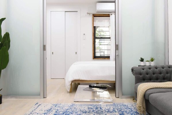 1 Schlafzimmer, Schreibtisch, Bügeleisen/Bügelbrett, WLAN