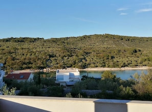 Apartment (One Bedroom Apartment With Terrace (Z) | Balcony - Apartments Jurić (Kali)