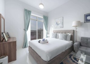 House - Stayshort - Studio in JVC Sleeps 4 With Balcony (Dubai)