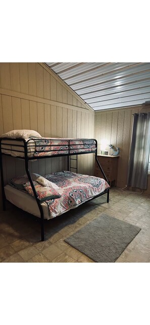 3 bedrooms, WiFi, bed sheets - Escape to Paradise; the perfect serene location for relaxation and adventure! (Glasgow)