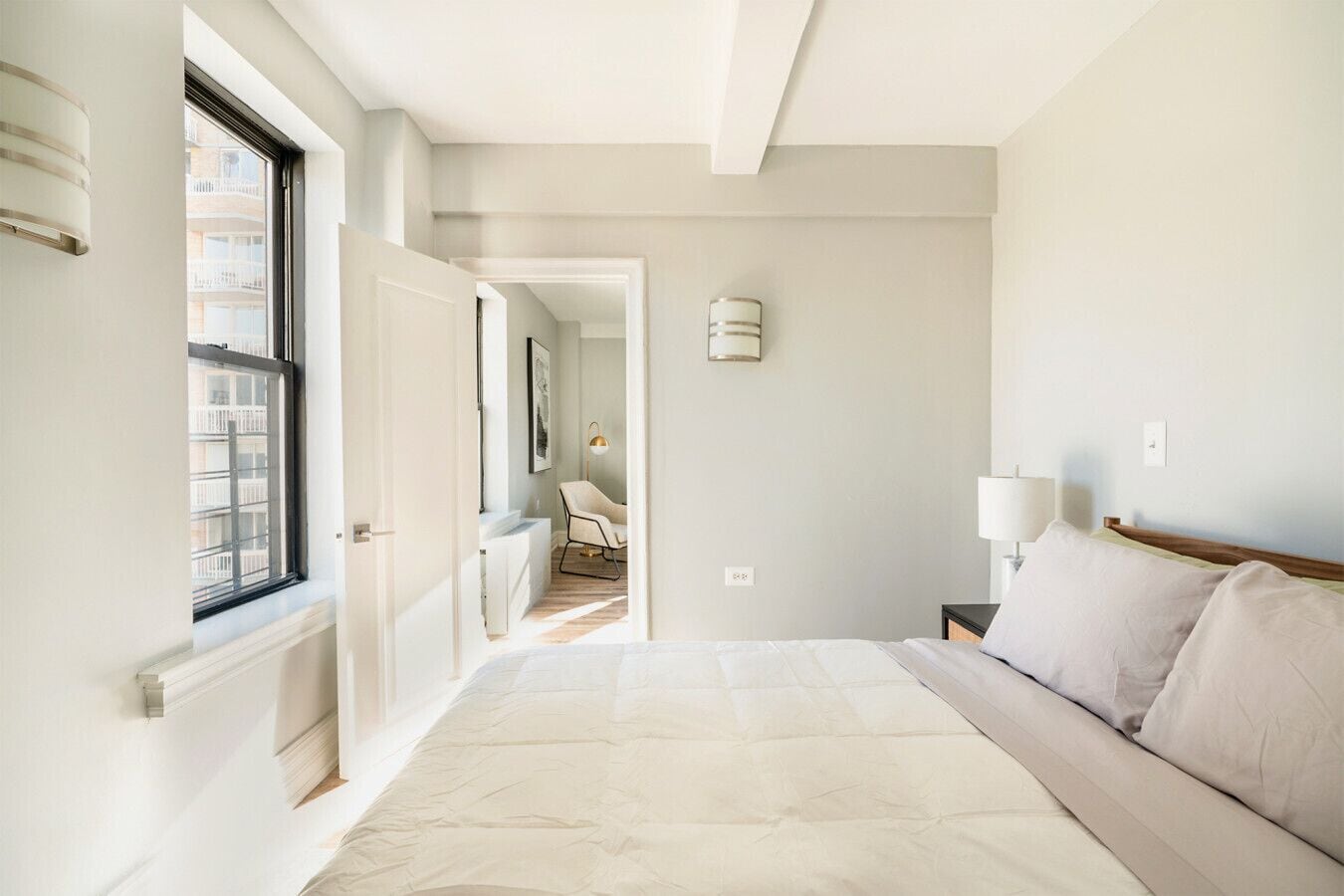 3 dormitorios, escritorio, tabla de planchar con plancha y wifi