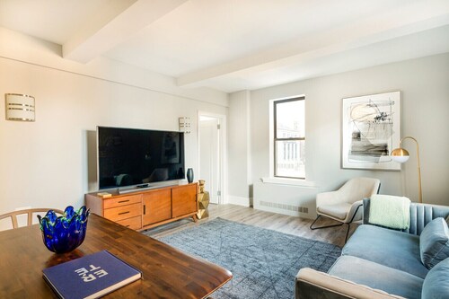 Upper west side 3 bedroom retreat
